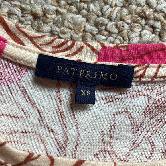 Bright and cool top pairs with pants and skirts - Picture 2 of 4